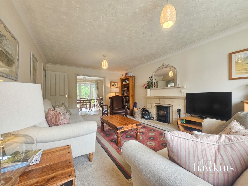 Images for Saltspring Drive, Royal Wootton Bassett, SN4 EAID:ahawkins BID:125896