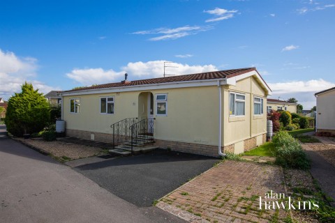 Lillybrook Estate, Lyneham Chippenham SN15 4 - EAID:11742, BID:1