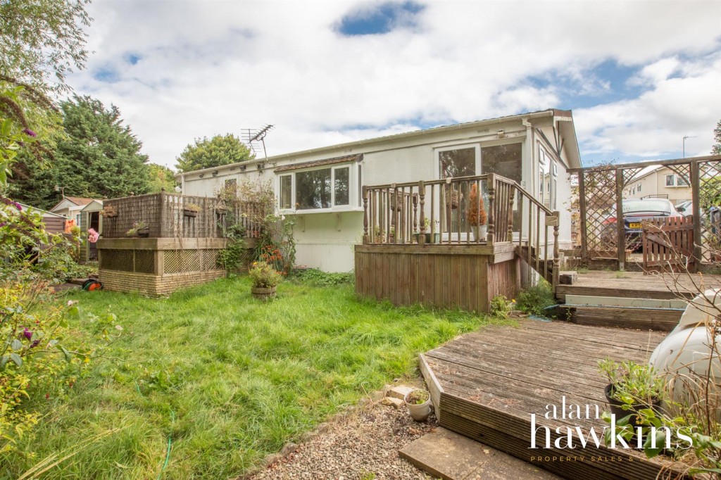 Images for Bungalow Caravan Park, Bradenstoke SN15 EAID:11742 BID:1