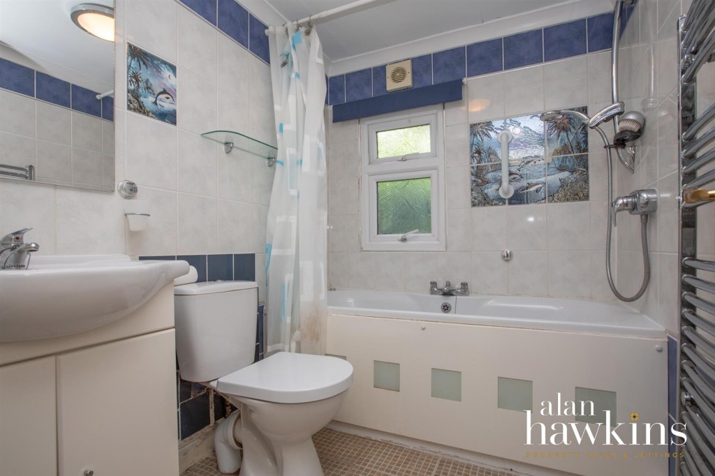 Images for Bungalow Caravan Park, Bradenstoke SN15 EAID:11742 BID:1