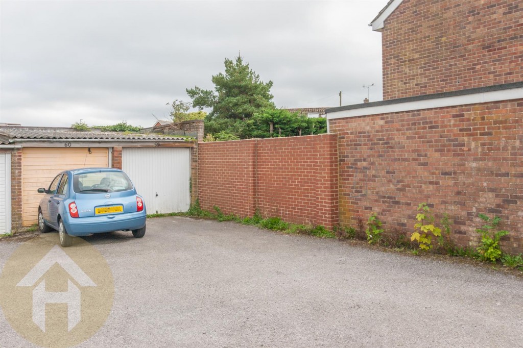 Images for Saffron Close, Royal Wootton Bassett EAID:11742 BID:1