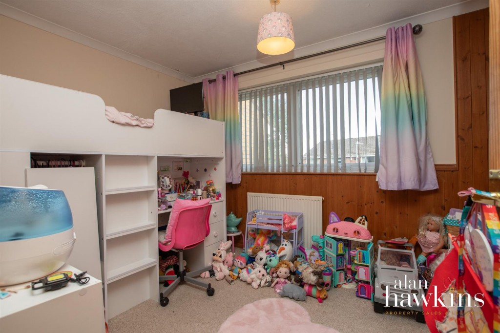 Images for Blackthorn Close, Royal Wootton Bassett SN4 7 EAID:11742 BID:1