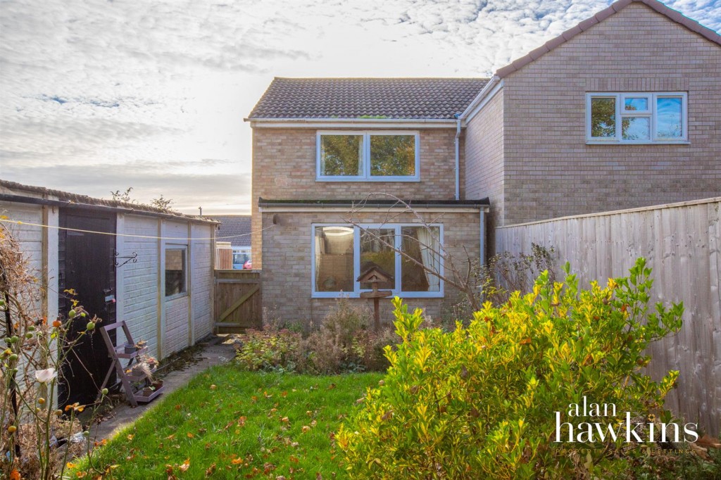 Images for Swinburne Place, Royal Wootton Bassett SN4 EAID:11742 BID:1