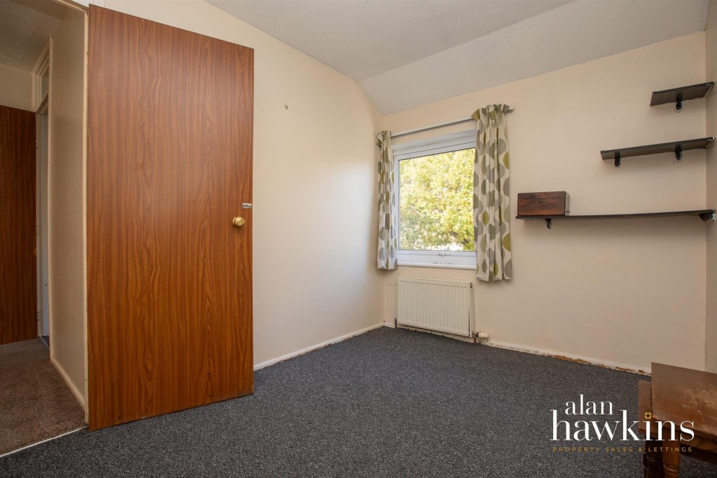 Images for Swinburne Place, Royal Wootton Bassett SN4 EAID:11742 BID:1