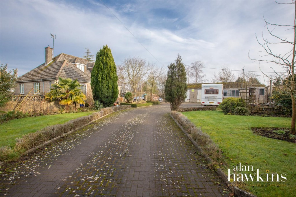 Images for Farthing Lane, Lyneham SN15 4 EAID:11742 BID:1