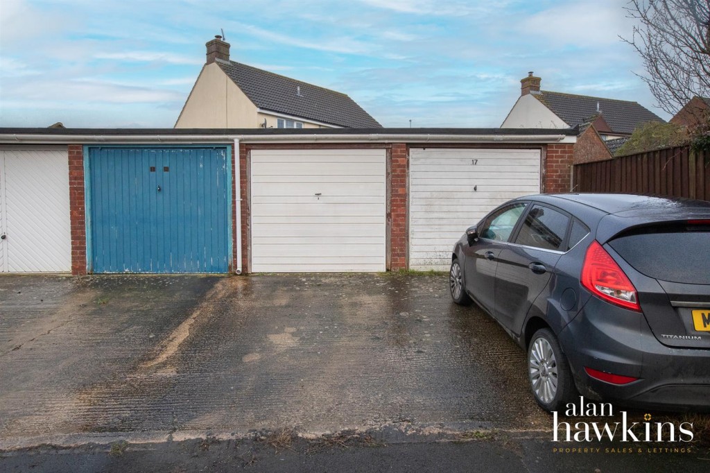 Images for Branscombe Drive, Royal Wootton Bassett EAID:11742 BID:1